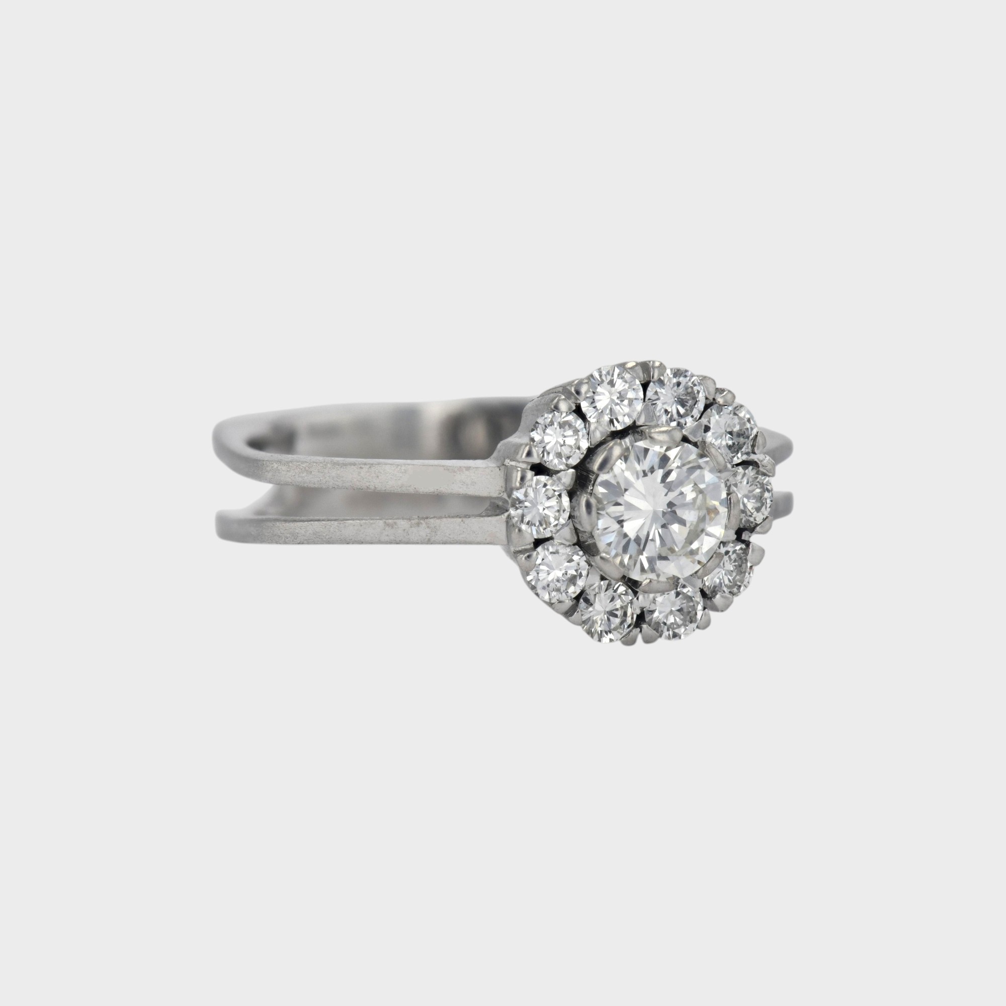 Inel cu diamante, aur alb 14k, 5,52 grame