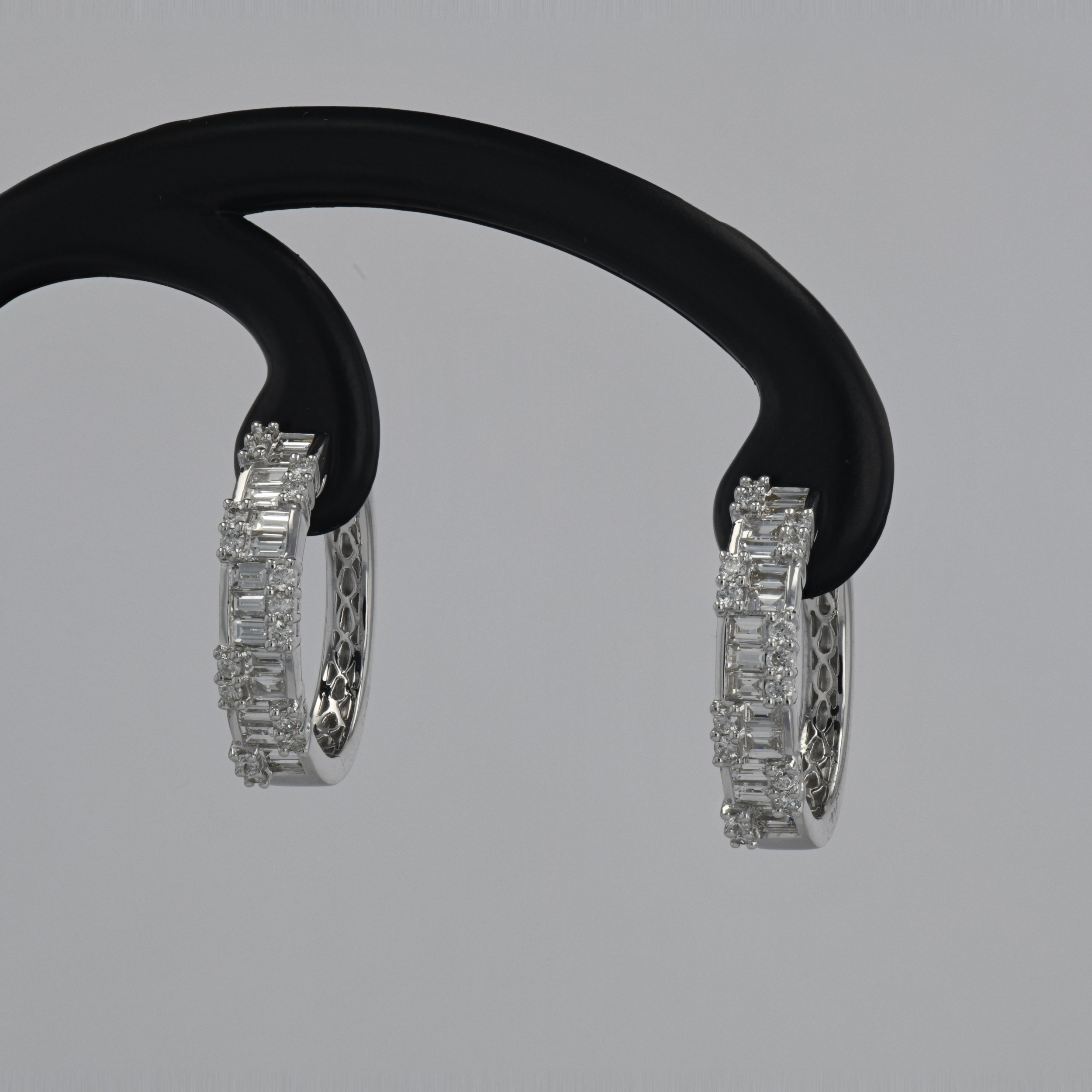 Cercei aur alb 18k, cu diamante