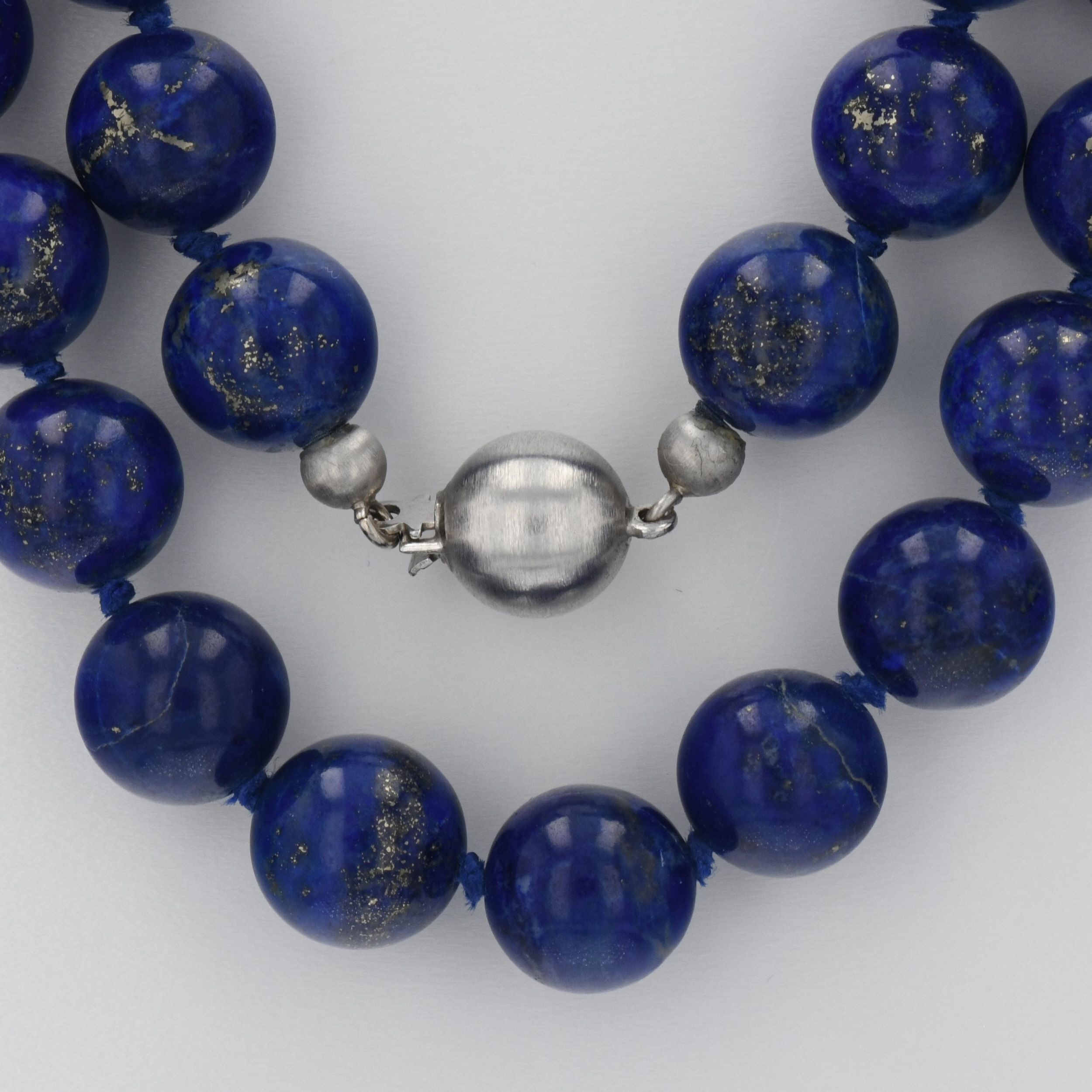 Colier din lapis lazuli