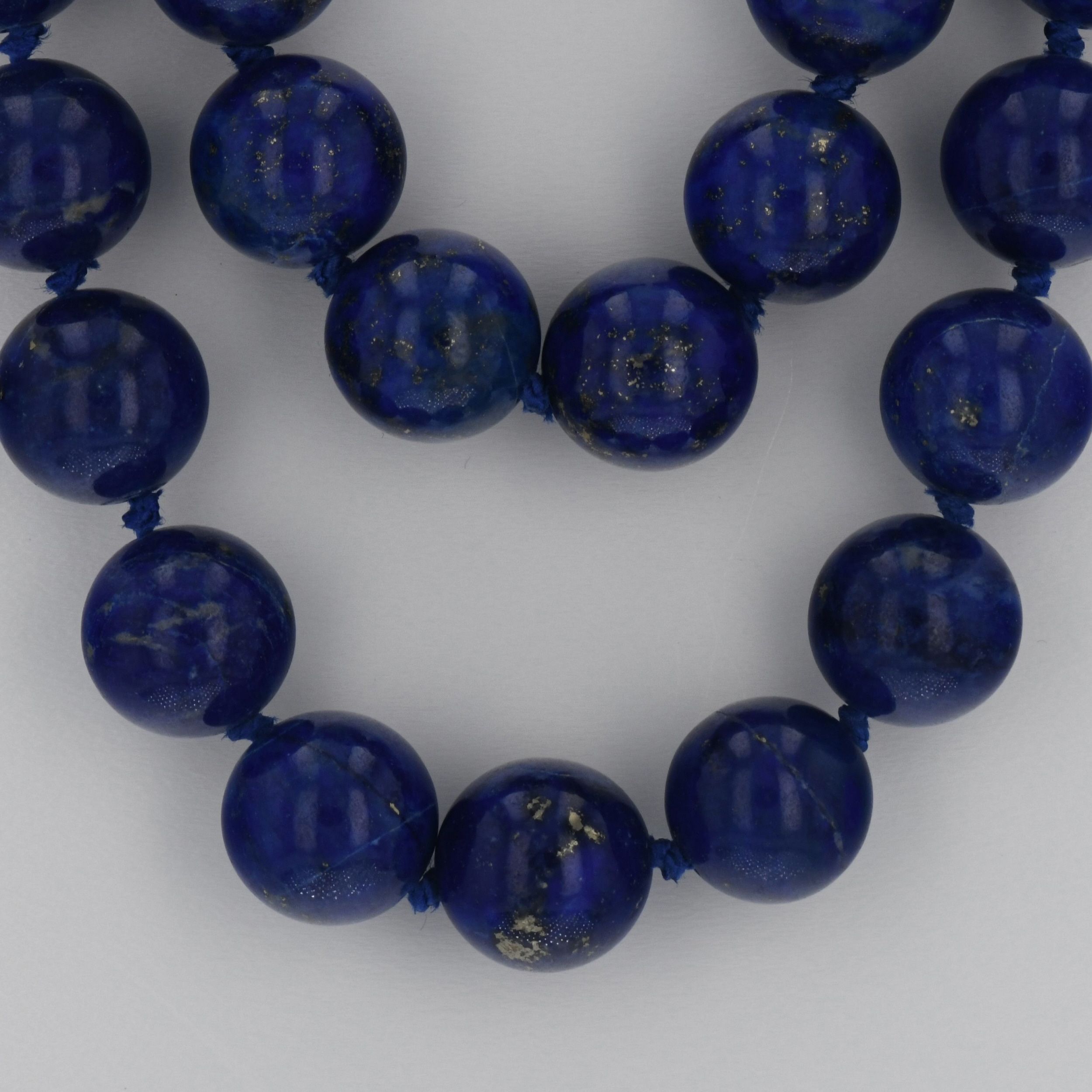 Colier din lapis lazuli