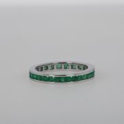 Inel din aur alb 18k, 3,46 grame, smaralde 1,07 ct.