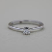 Inel din aur alb 18k, cu diamant