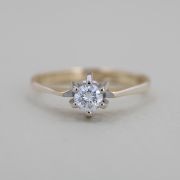 Inel de logodna cu diamant, aur alb si galben