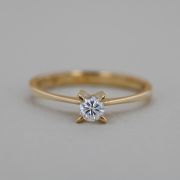 Inel de logodna din aur galben 18k cu diamant