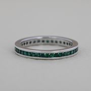 Inel de aur alb 18k, 3,27 grame, smaralde 0,63 ct.