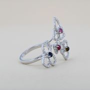 Inel din aur alb 18k cu diamante si cuarturi colorate