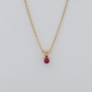 Lant cu pandantiv, aur galben 18k cu rubin, 2,36 grame