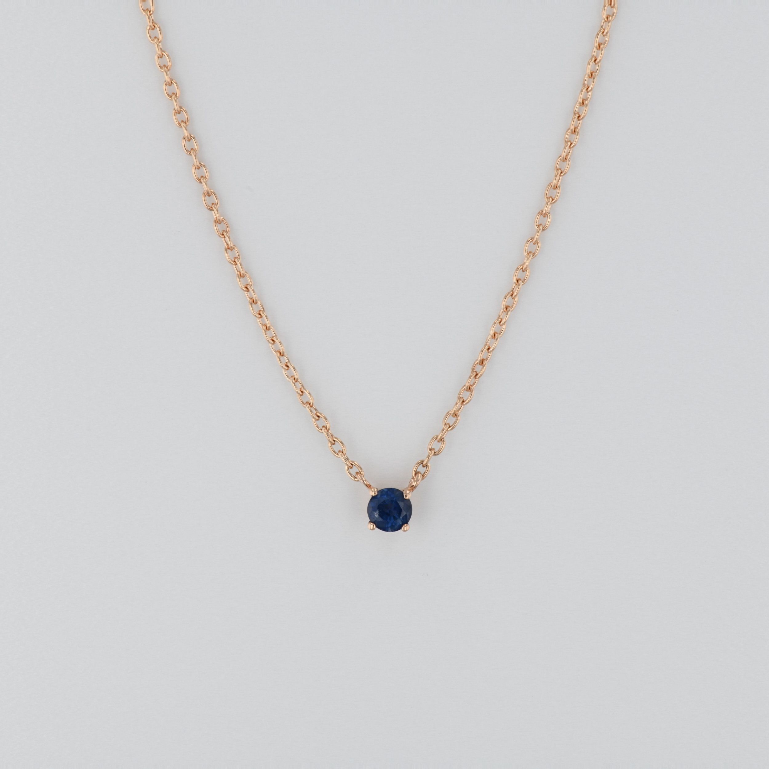 Lant cu pandantiv din aur roz cu safir, 2,12 grame