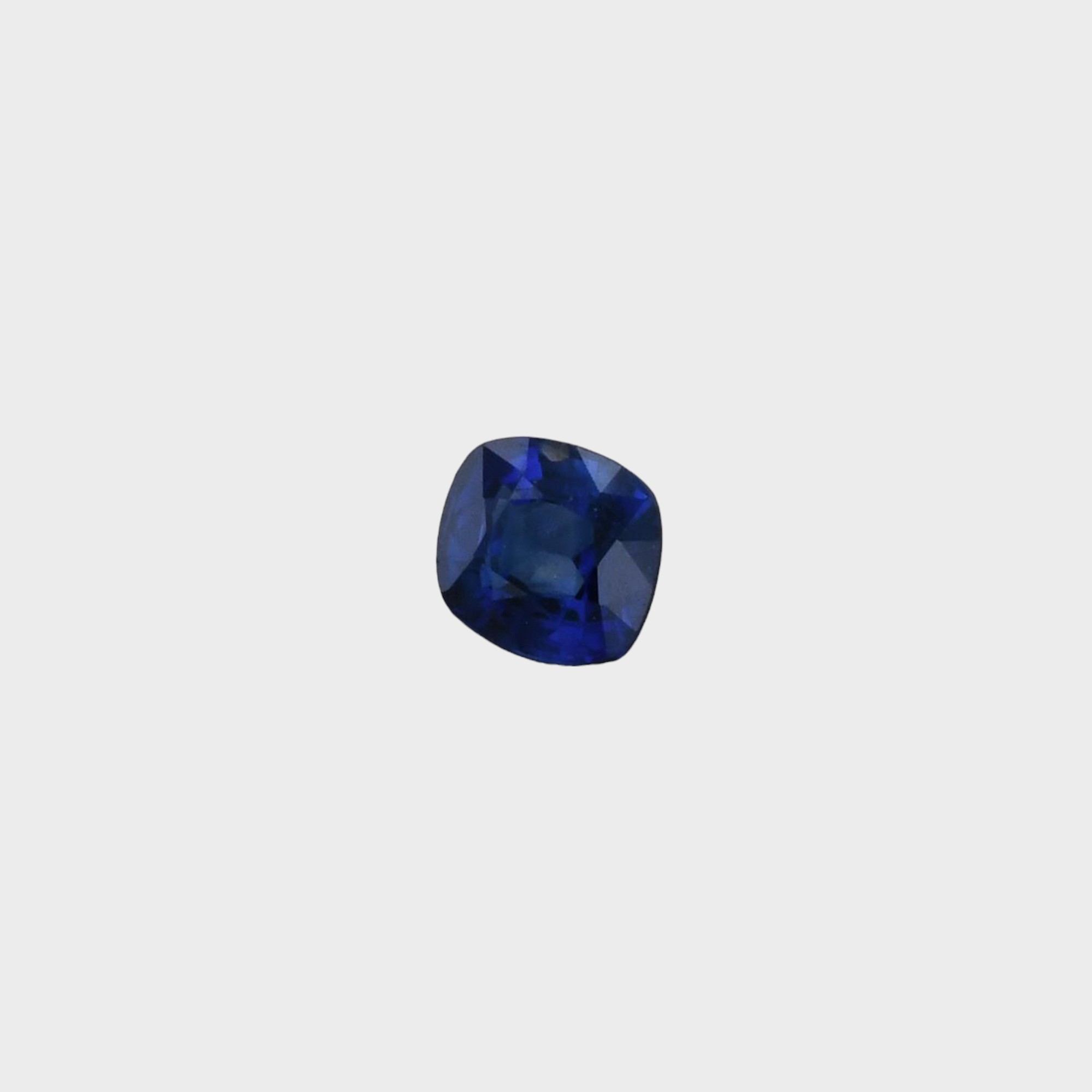 Safir 0,90 ct., Sri Lanka/ Madagascar, Fine Color Quality, ALGT Antwerp