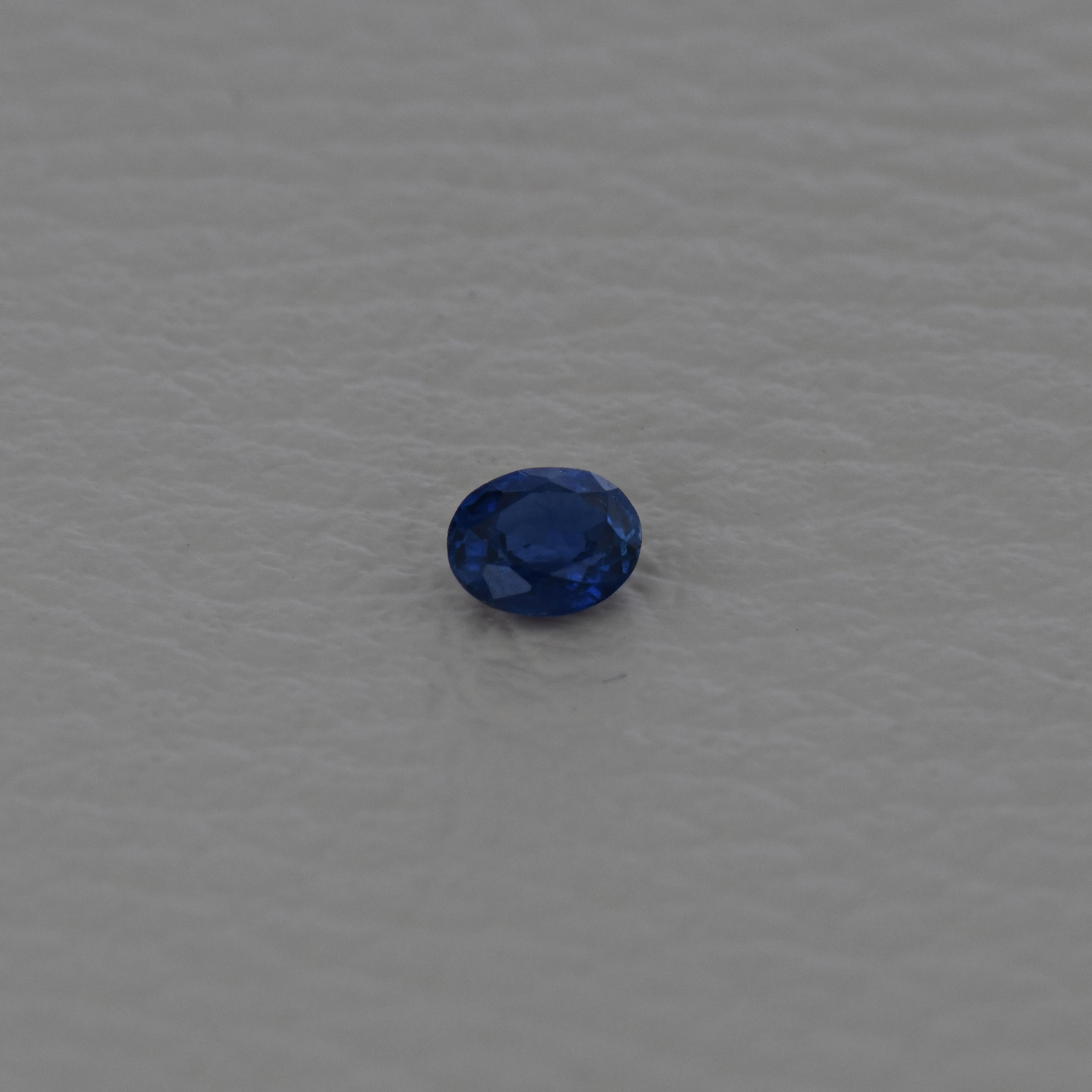 Safir 0,42 Ct., Neincalzit, Magmatic, Cambodia, Fine Color Quality, ALGT Antwerp Sku