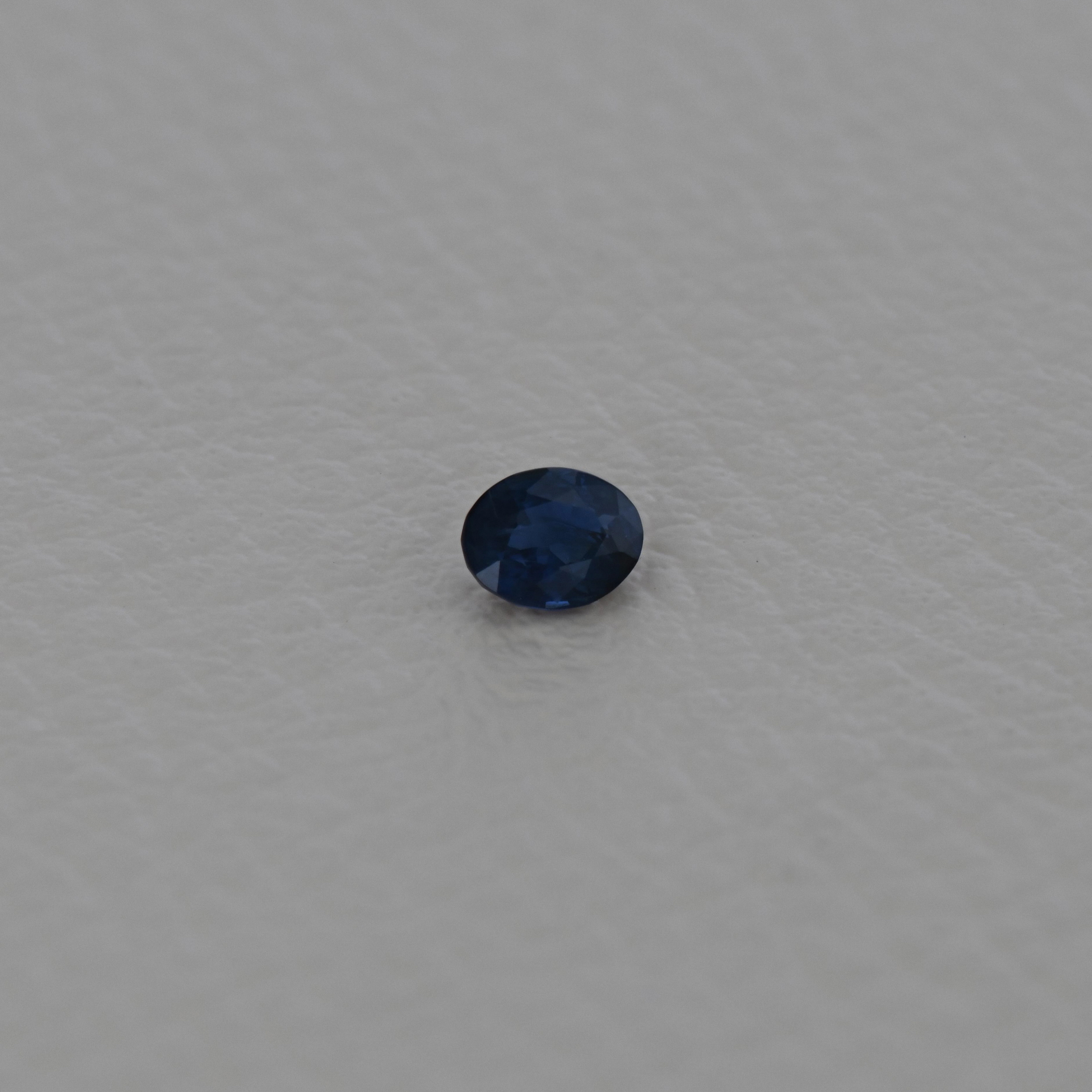 Safir 0,69 Ct., Magmatic, Vietnam, Neincalzit, Certificare ALGT Antwerp Sku