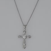 Pandantiv cruce 1,33 gr. aur alb 18k cu diamant