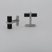 Butoni din aur alb 18k, cu onix si diamante