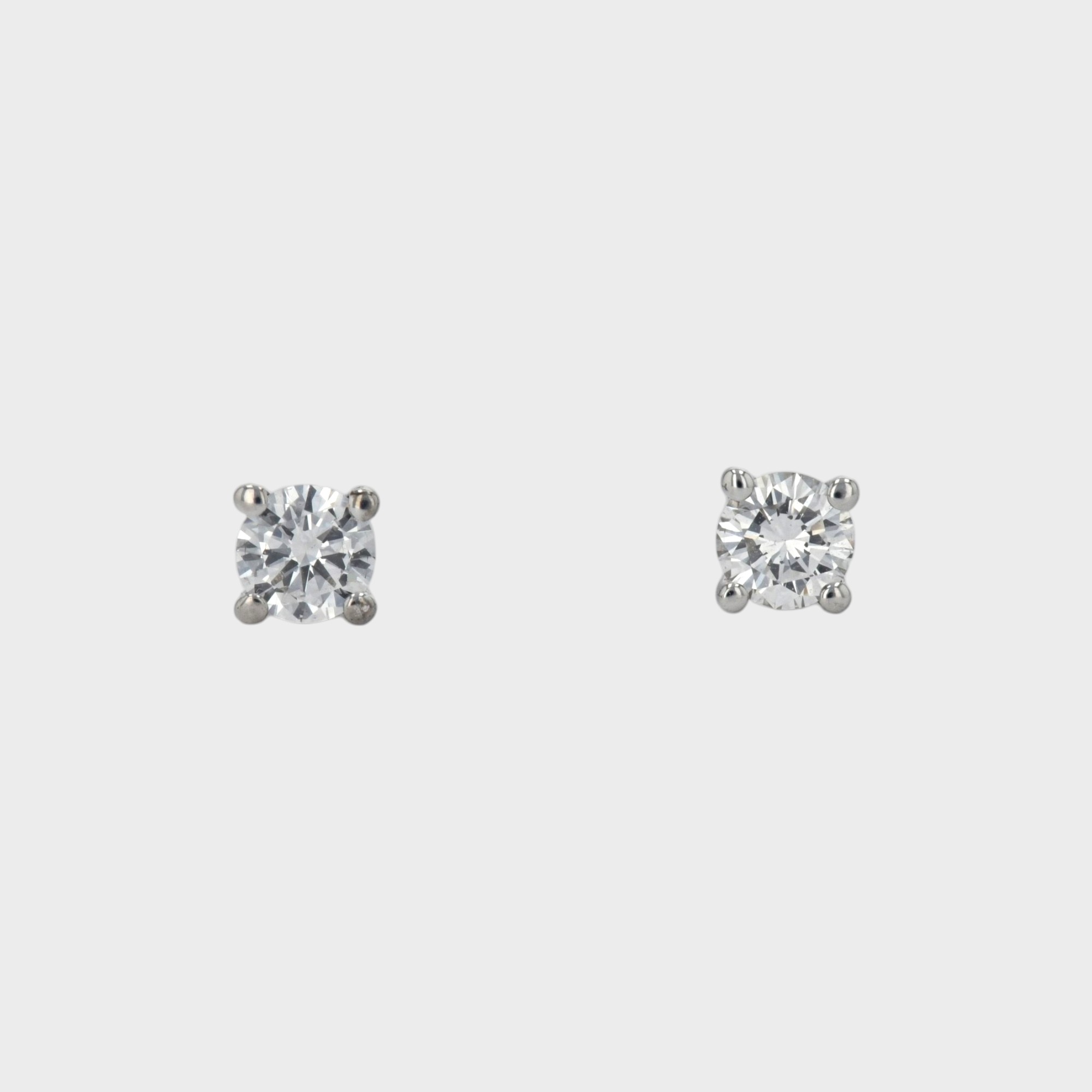 Cercei din aur 18k cu diamante