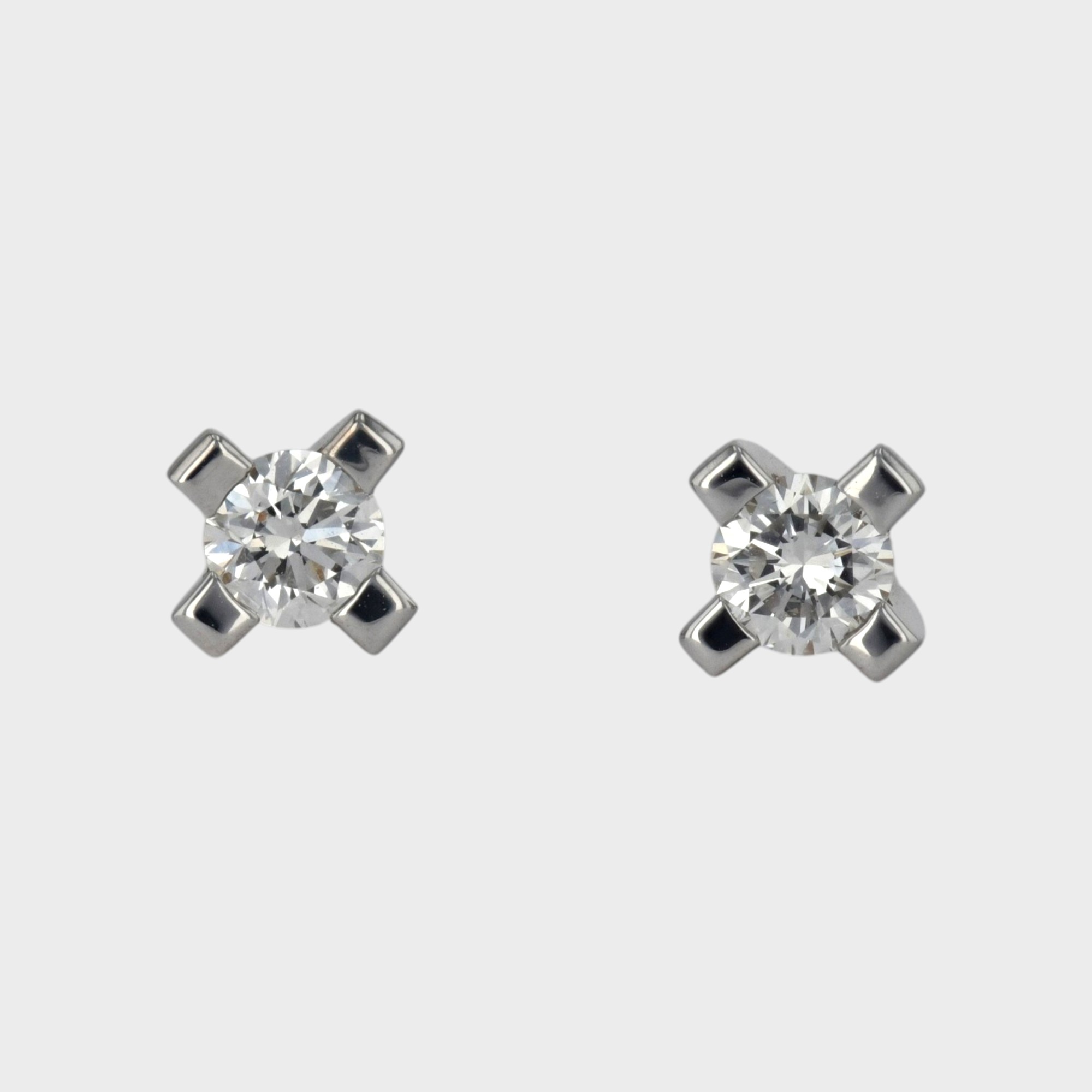 Cercei din aur 18k cu diamante