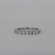 Inel din aur alb 14k cu diamante, 2,86 grame