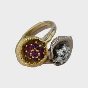 Inel din aur alb si galben 14k, 10,94 grame cu rubine si diamante