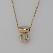 Pandantiv din aur galben 14k, cu briliant 0,08 ct.